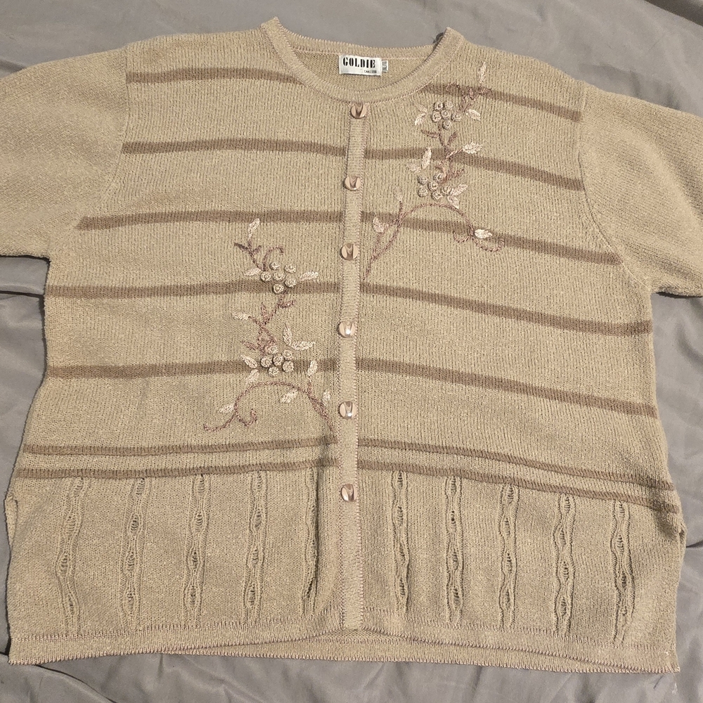 Goldie Embroidered 90s Pearl Embroidered XL Top 22" Ptp